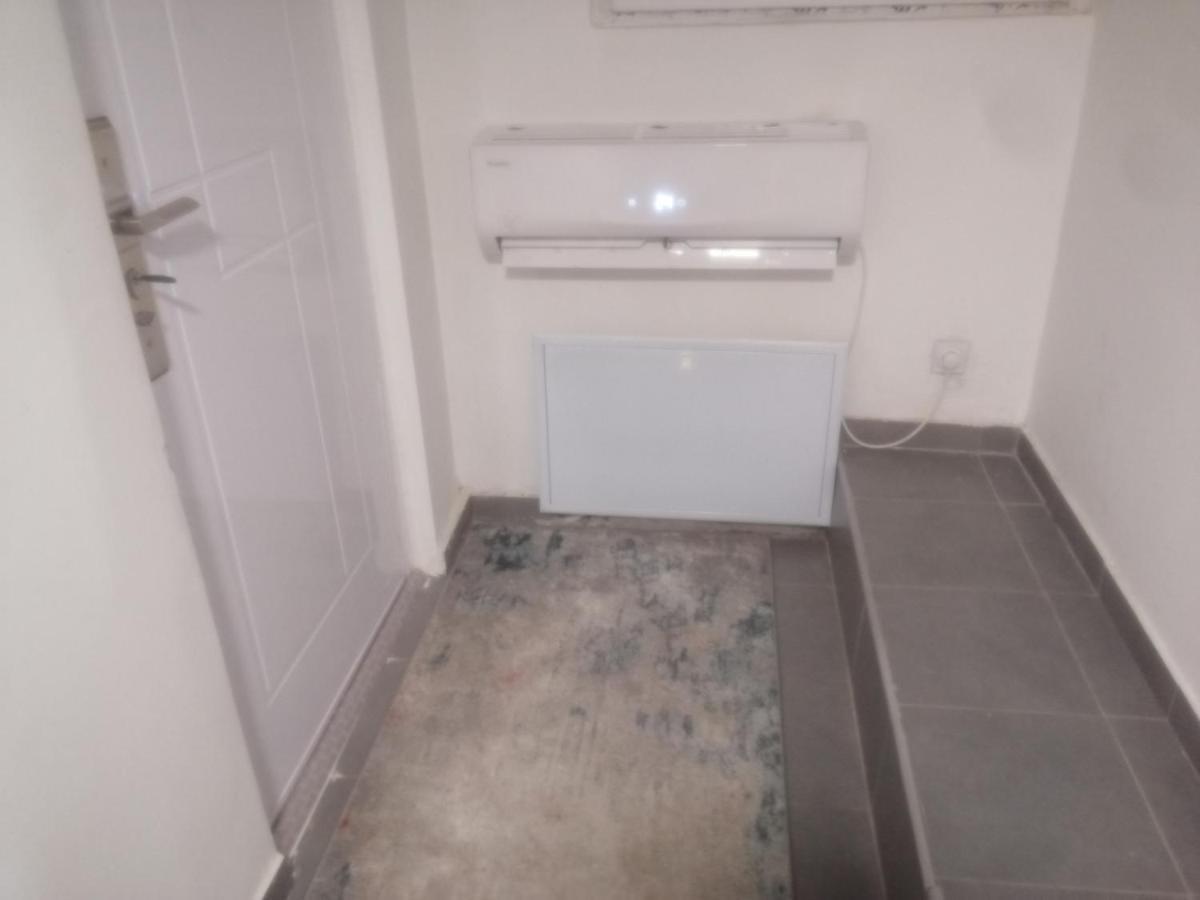 דירה Newly Two Bedroom סקופיה